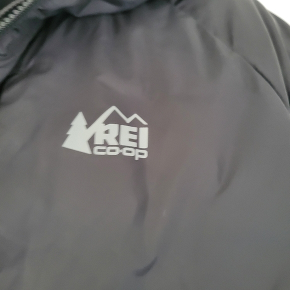 (L) Hooded down REI puffer jacket - Picture 3 of 3